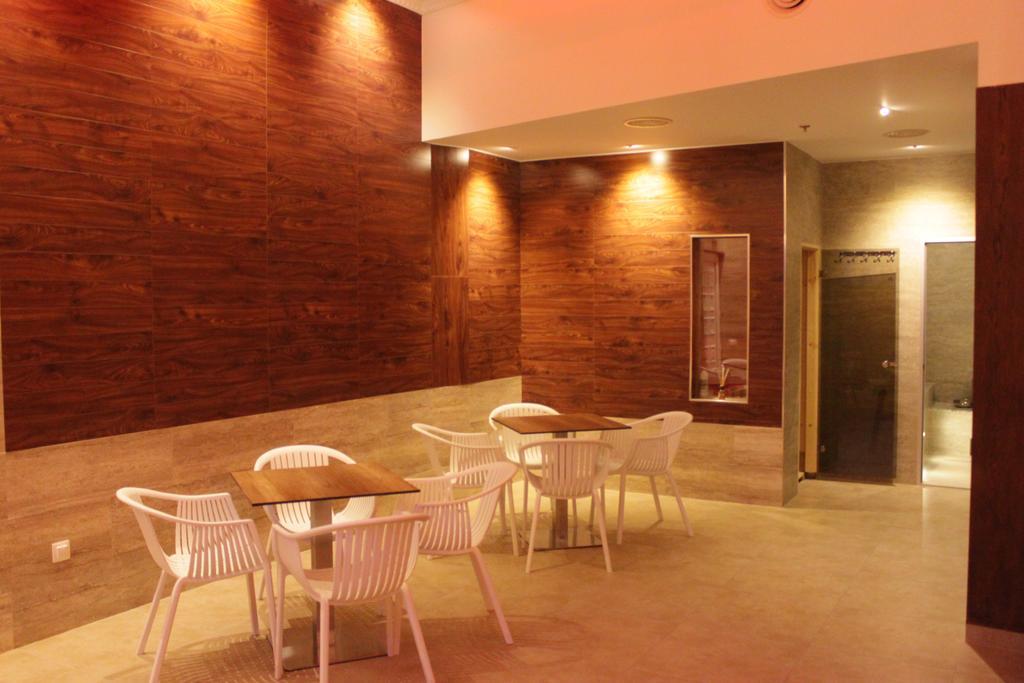 Hotel Pinocchio Priştine Dış mekan fotoğraf