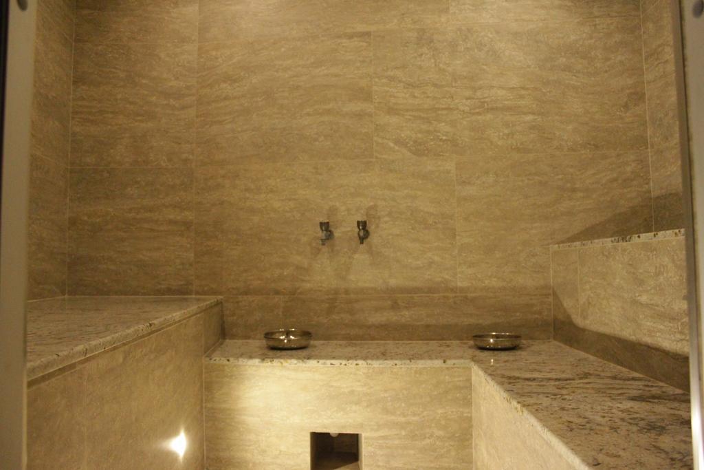 Hotel Pinocchio Priştine Dış mekan fotoğraf