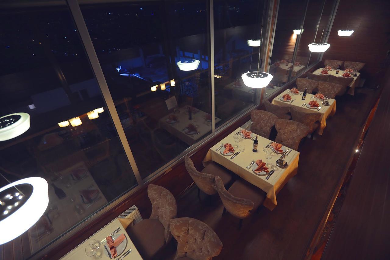 Hotel Pinocchio Priştine Dış mekan fotoğraf